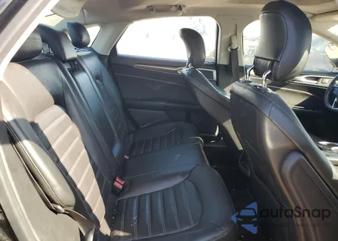 2013 Ford Fusion Se z USA, uszkodzony, nr VIN 3FA6P0HR2DR156996